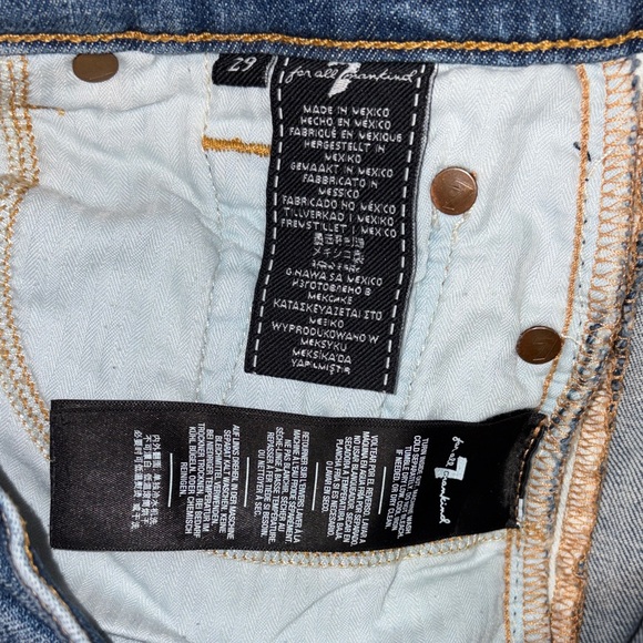 7 For All Mankind Alexa Cropped Jeans with White Stripe Accents - Picture 5 of 8